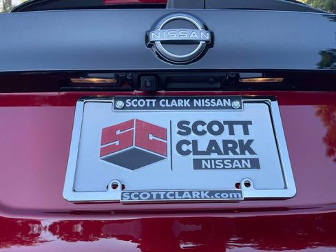 Used 2025 Nissan Kicks SV FWD image 13