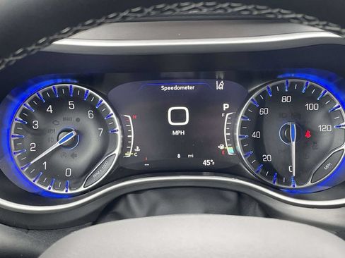 New 2026 Chrysler Pacifica Select FWD image 25