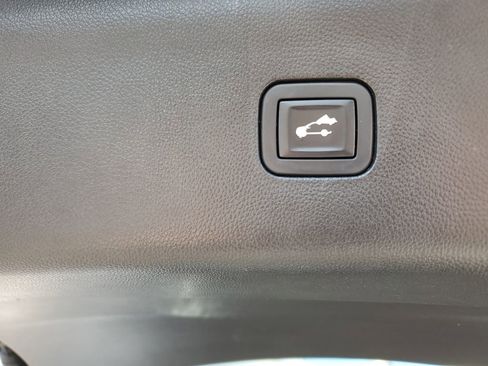 Used 2019 Buick Enclave Avenir image 14