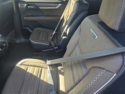 New 2026 GMC Acadia Denali Ultimate image 10