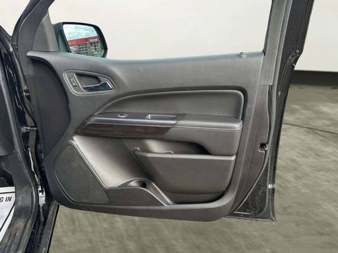 Used 2017 GMC Canyon SLT w/ Driver Alert Package AWD/4WD image 25
