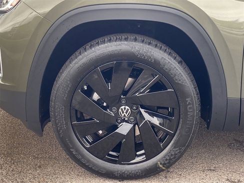 New 2026 Volkswagen Atlas SE image 6
