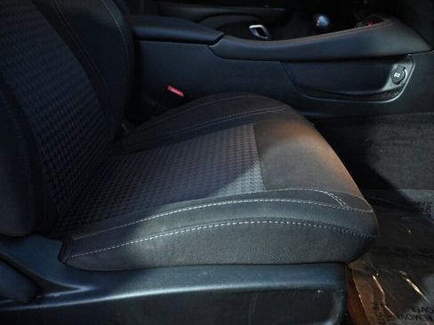 Used 2016 Dodge Challenger SXT w/ Blacktop Package image 41