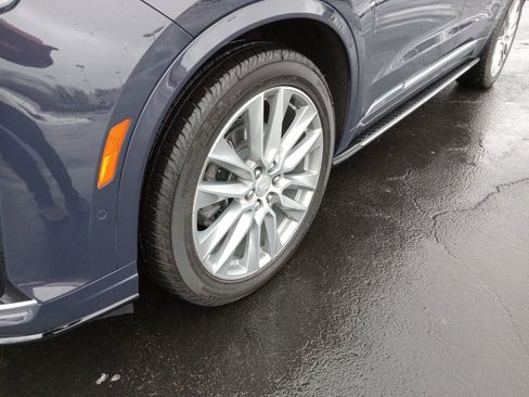 Used 2025 Cadillac XT6 Premium Luxury w/ Platinum Package image 6