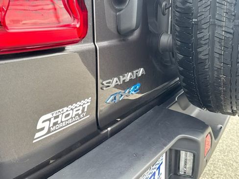 Used 2025 Jeep Wrangler Unlimited Sahara w/ Safety Group image 7