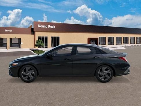 New 2026 Hyundai Elantra Sport image 3