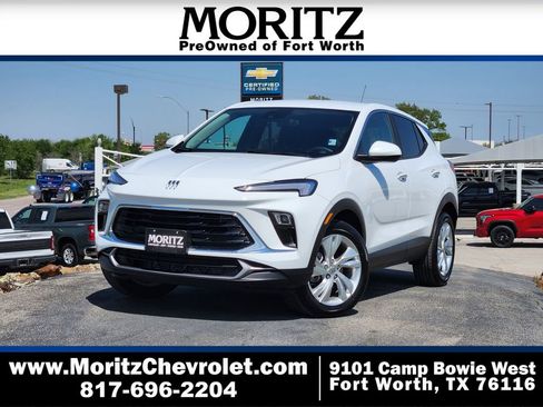 Certified 2025 Buick Encore GX Preferred FWD image 1
