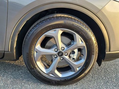 Used 2025 Ford Escape ST-Line image 6