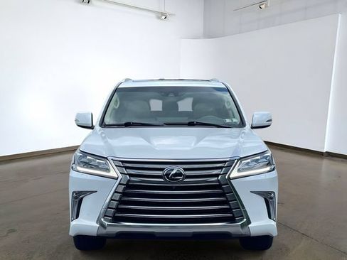 Used 2021 Lexus LX 570 4WD w/ Luxury Package image 2