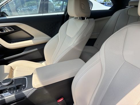 Used 2023 BMW 230i Coupe w/ Convenience Package RWD image 34