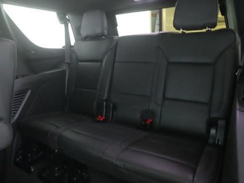 Used 2024 Chevrolet Tahoe High Country AWD/4WD image 32