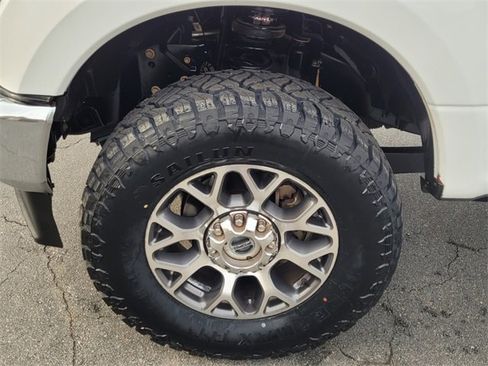 Used 2022 Ford F250 Lariat w/ Lariat Ultimate Package image 16