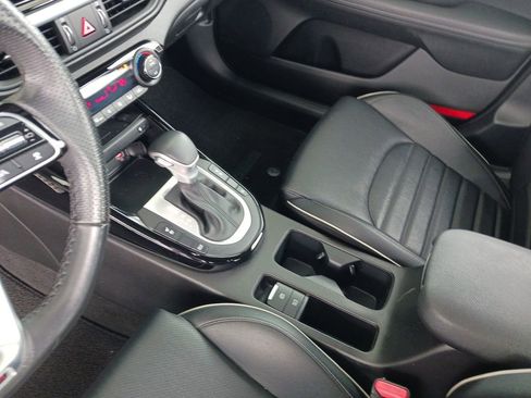 Used 2023 Kia Forte GT-Line w/ GT-Line Premium Package image 11