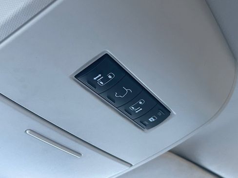 Used 2010 Dodge Grand Caravan SXT image 42