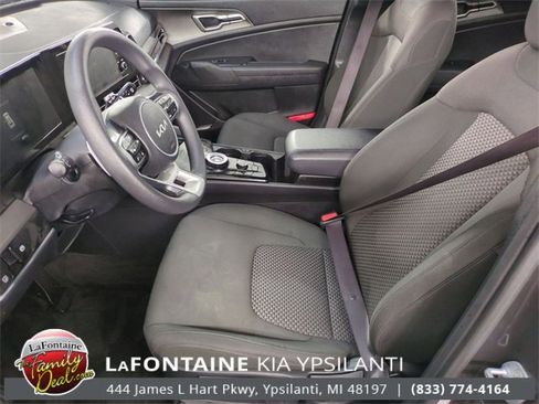 Certified 2024 Kia Sportage LX image 12