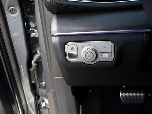 New 2026 Mercedes-Benz GLS 450 4MATIC image 36