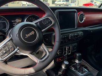 Used 2023 Jeep Gladiator Rubicon w/ Cold Weather Group AWD/4WD video 2