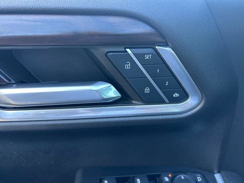 Used 2024 GMC Sierra 1500 SLT w/ SLT Premium Plus Package image 21