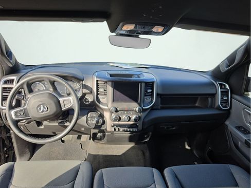 Used 2022 RAM 1500 Big Horn AWD/4WD image 12