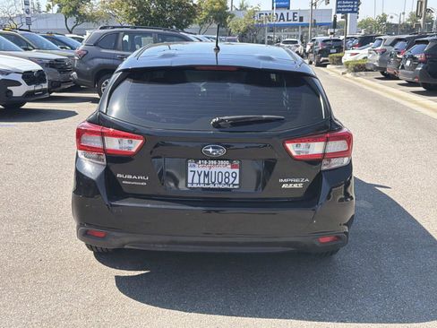Used 2017 Subaru Impreza 2.0i AWD/4WD image 5
