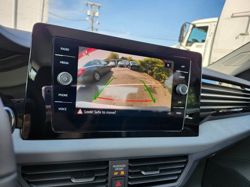 New 2025 Volkswagen Jetta SE image 11