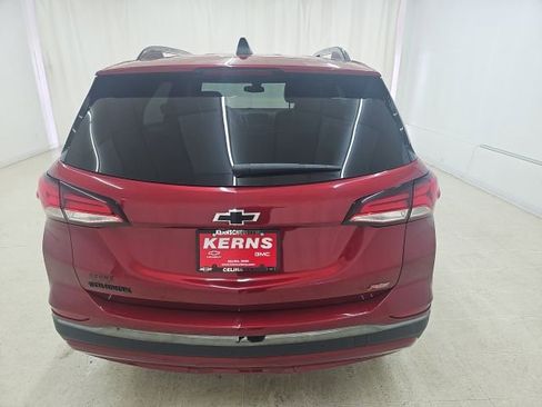 Used 2022 Chevrolet Equinox RS w/ Infotainment Package FWD image 17