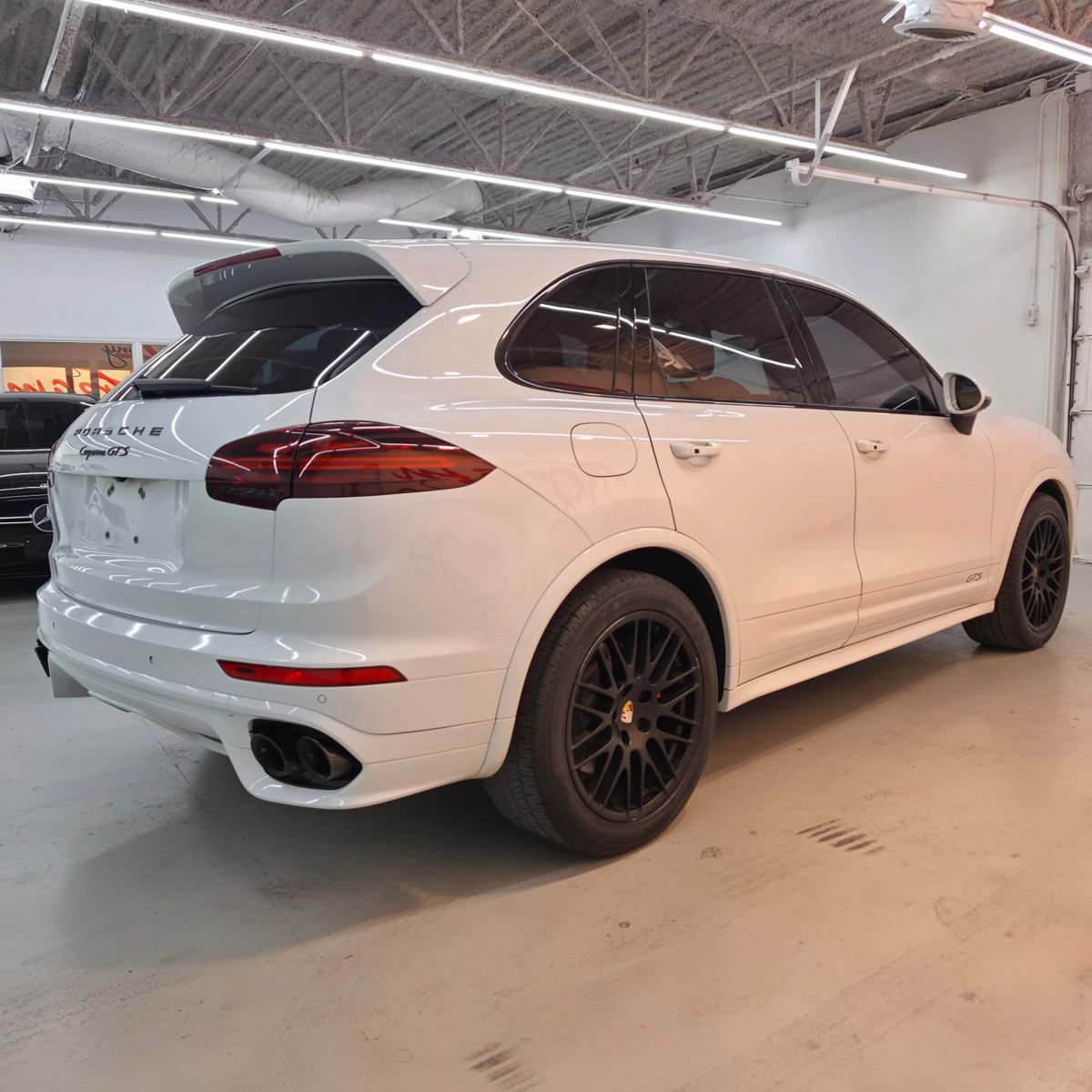 Used 2016 Porsche Cayenne GTS w/ Premium Package Plus AWD/4WD image 6