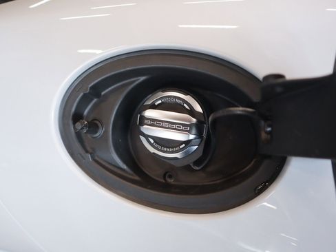 Certified 2026 Porsche 911 GTS image 33