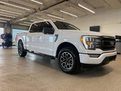 Used 2023 Ford F150 XLT AWD/4WD image 3