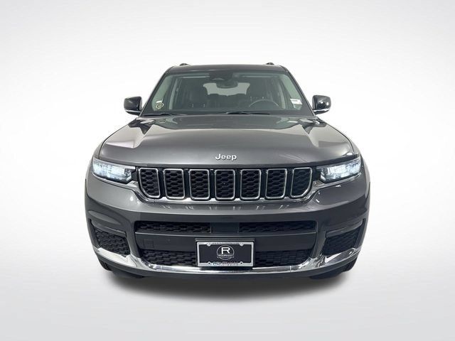 Used 2023 Jeep Grand Cherokee L Limited AWD/4WD image 27