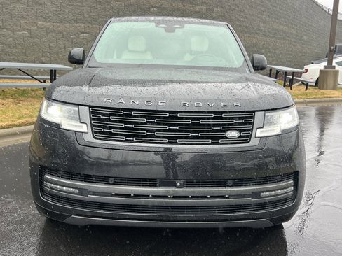 Used 2025 Land Rover Range Rover Long Wheelbase SE image 10