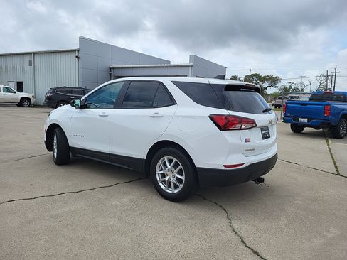 Used 2022 Chevrolet Equinox LS w/ LS Convenience Package image 7