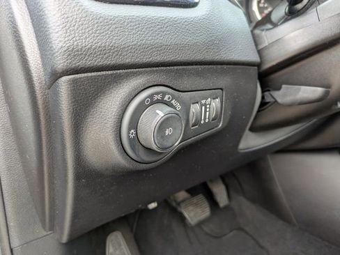 Used 2019 Jeep Compass Limited w/ Safety & Security Group image 21