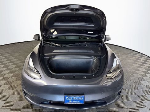 Used 2023 Tesla Model Y Long Range image 23