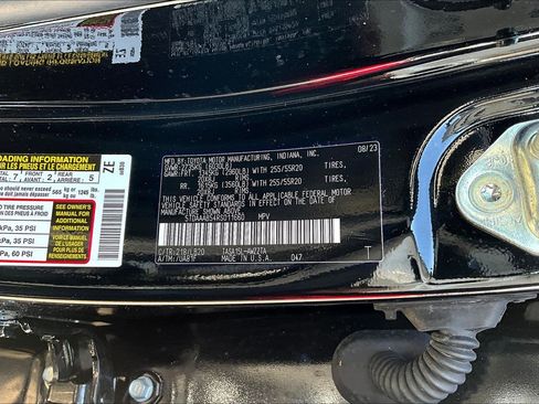 Used 2024 Toyota Grand Highlander AWD image 19