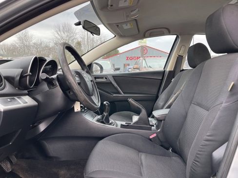 Used 2013 MAZDA MAZDA3 i SV image 13