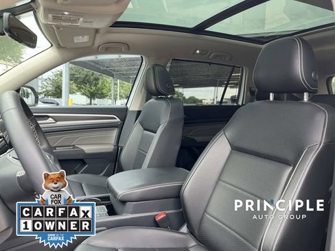 Used 2023 Volkswagen Atlas SE w/ Panoramic Sunroof Package FWD image 15