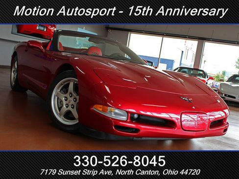 Used 2004 Chevrolet Corvette Convertible w/ Preferred Equipment Group RWD image 52