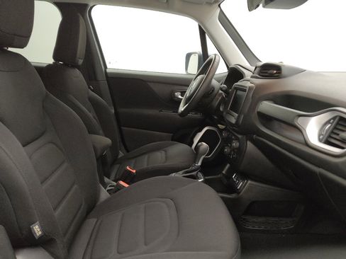 Used 2020 Jeep Renegade Latitude image 21