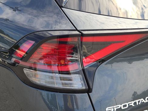 Certified 2025 Kia Sportage EX w/ Premium Package image 12