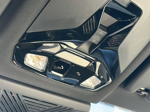 New 2026 BMW X1 xDrive28i w/ Technology Package image 28