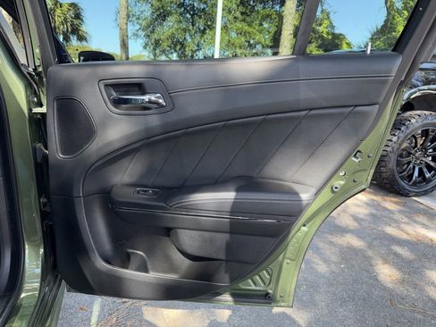 Used 2022 Dodge Charger SRT Hellcat w/ Harman/Kardon Audio Group image 24