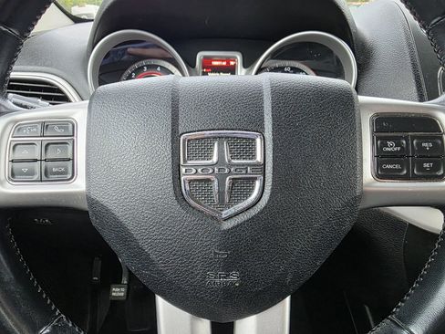 Used 2014 Dodge Journey SXT w/ Flexible Seating Group image 22