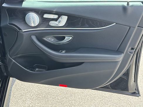 Used 2018 Mercedes-Benz E 300 image 14