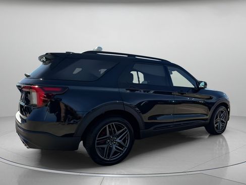 New 2026 Ford Explorer ST w/ Sun And Sound Package image 31