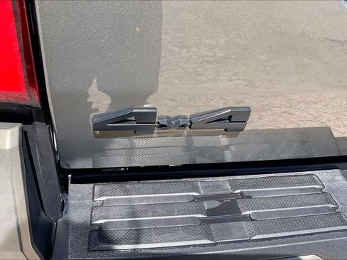 Used 2025 Toyota Tacoma TRD Sport image 29