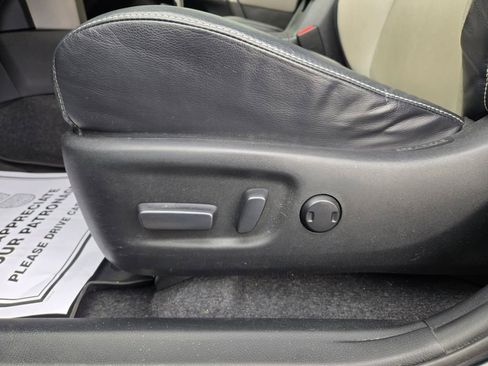 Used 2016 Toyota RAV4 Limited AWD/4WD image 12