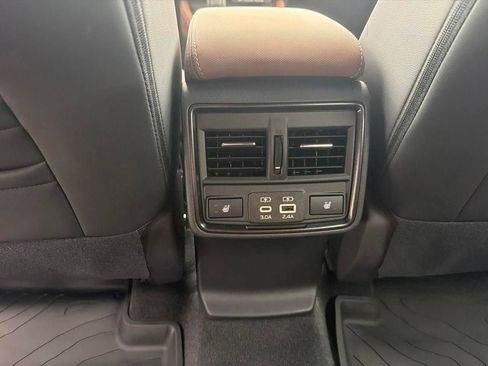 Certified 2026 Subaru Forester Touring AWD/4WD image 25