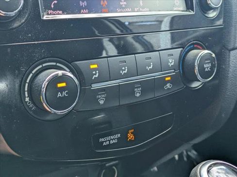 Used 2018 Nissan Rogue S AWD/4WD image 12