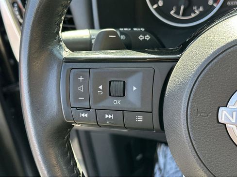 Used 2022 Nissan Rogue SL image 23